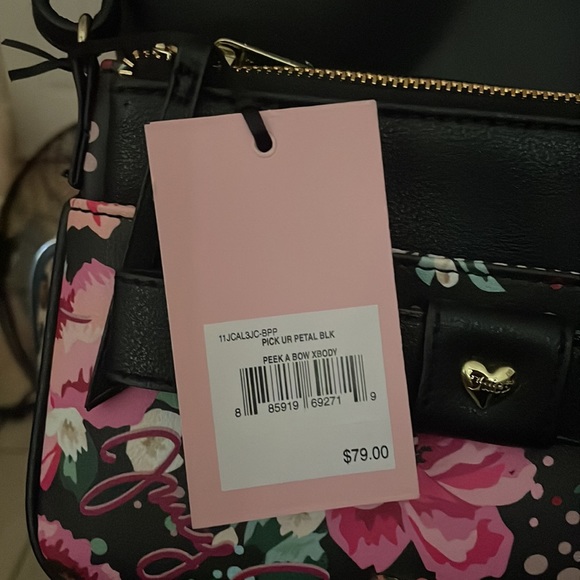 NEW!!! Ladies Handbag by Juicy Couture - Picture 3 of 13